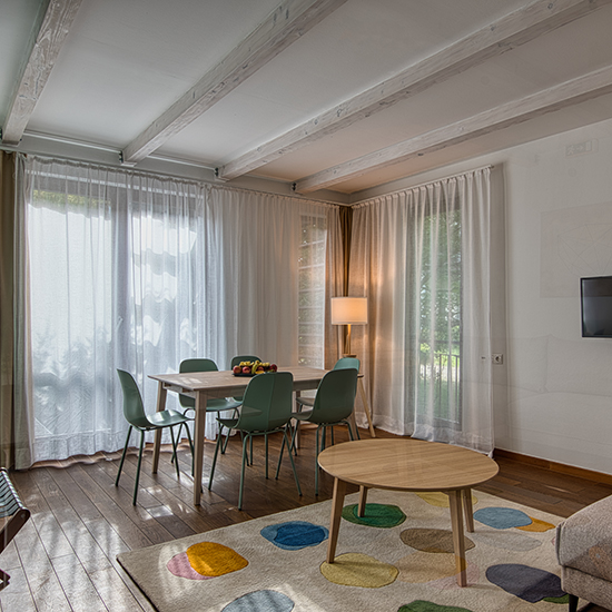 Apartamente la malul lacului, potrivite pentru copii