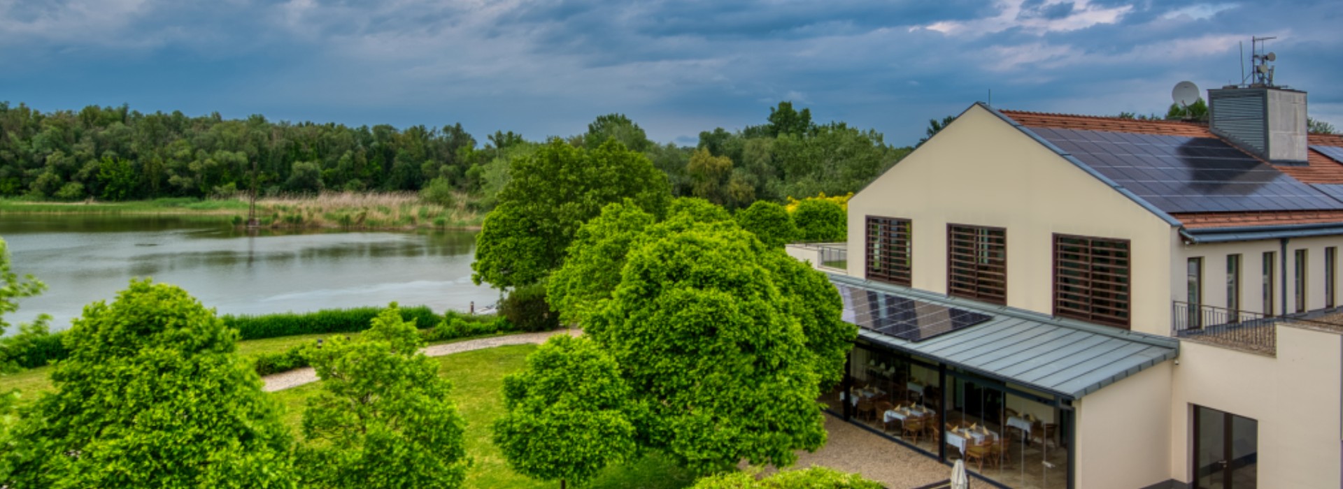 O vacanță de patru stele pe malul pitorescului Lac Tisza