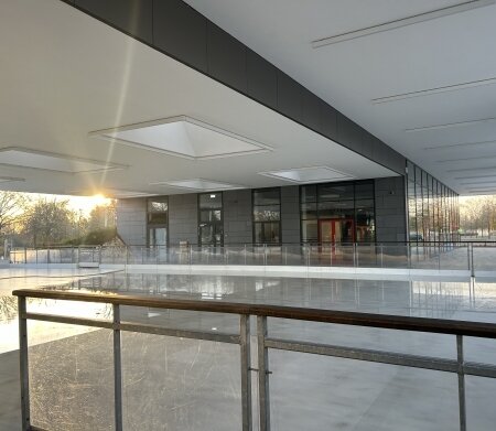 Jégpálya a téren!