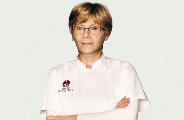 Dr. Veronika Moll (MD)