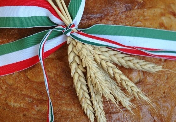 Feier des neuen Brotes - National Feiertag