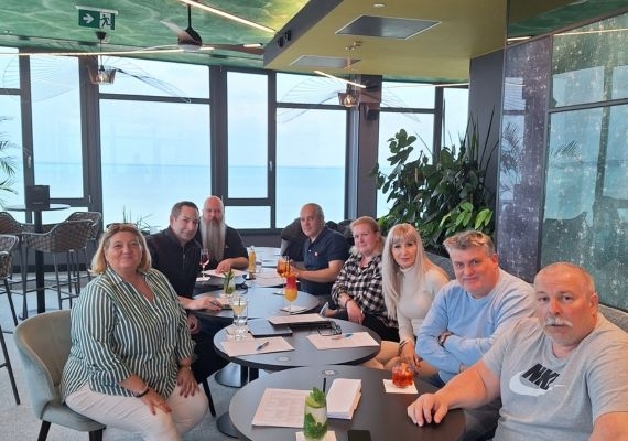 Szezon előtti csapatépítés a „világ tetején”