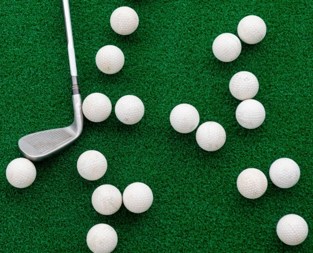 MINI GOLF