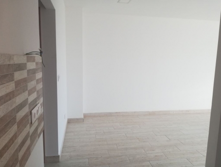 F-6. lakás, III. épület (Székesfehérvár, Móri út 146.) - Értékesítés: +36 30 9390 959
