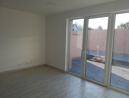 F-6. lakás, III. épület (Székesfehérvár, Móri út 146.) - Értékesítés: +36 30 9390 959
