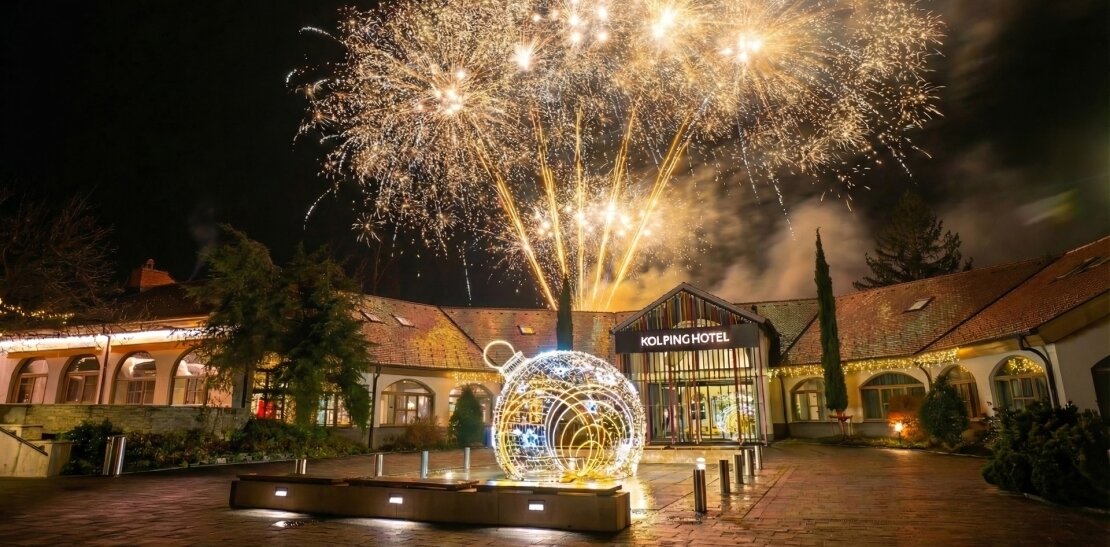 Kozmikus Szilveszter