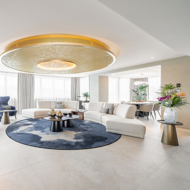 Majestic Penthouse Suite
