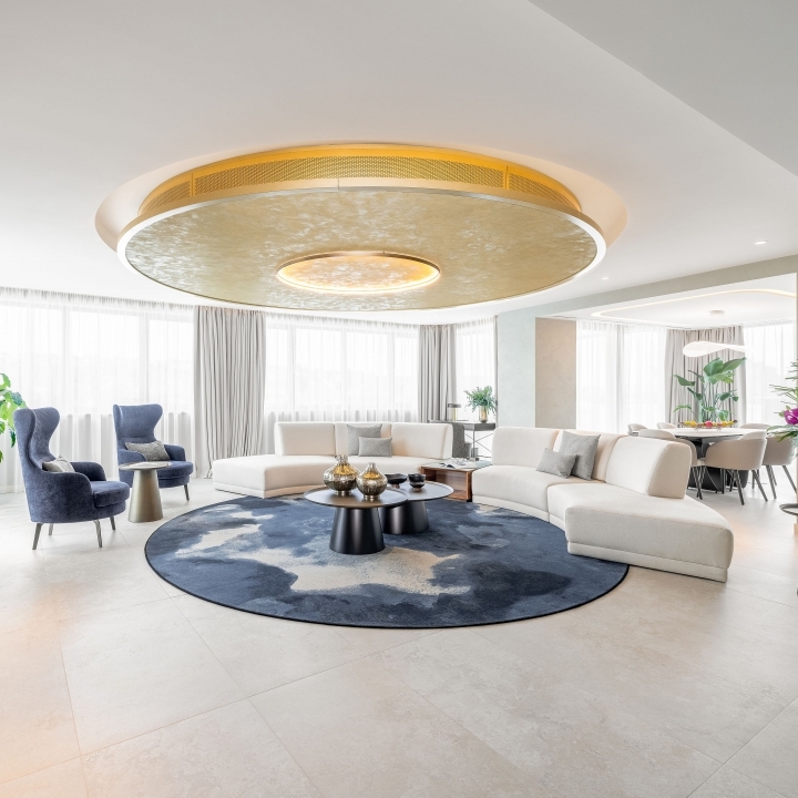 Majestic Penthouse Suite