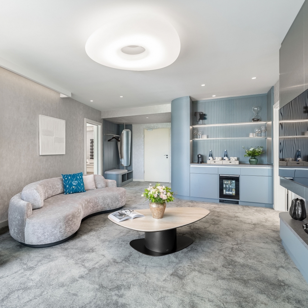 Royal Penthouse Suite