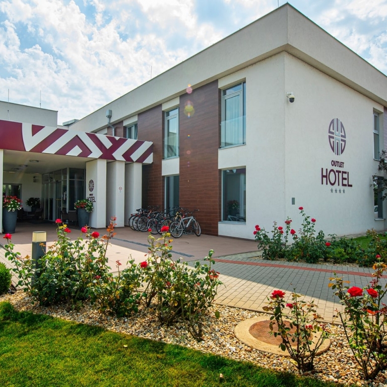 Outlet Hotel Polgár