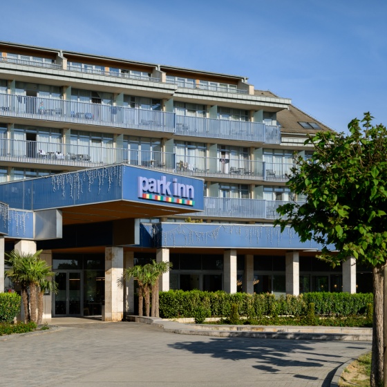 Park Inn Sárvár - Rólunk
