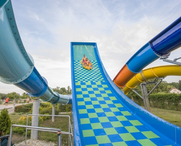 Wave slide