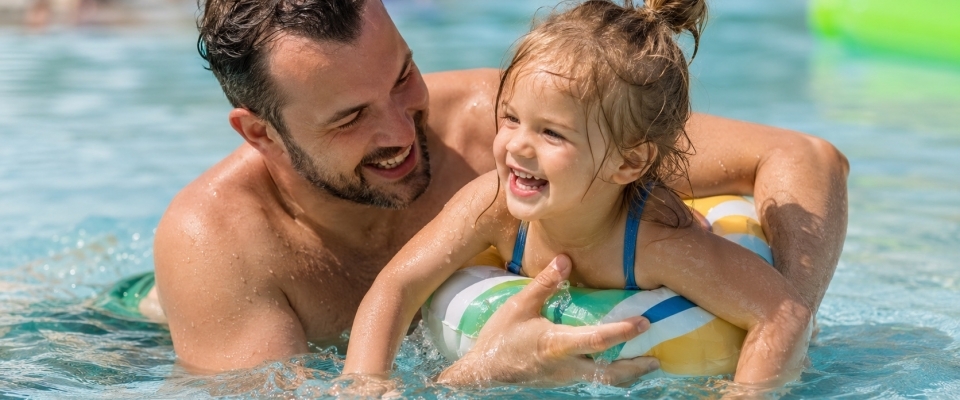 Mennyi ideig legyünk a strandmedencében?