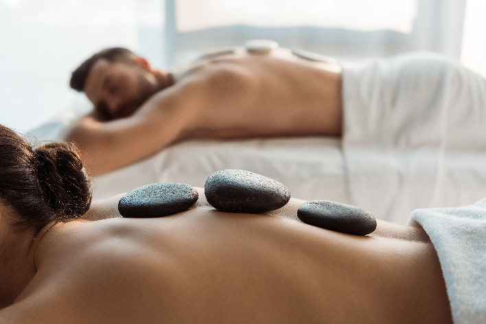 Aromatic lava stone massage for couples