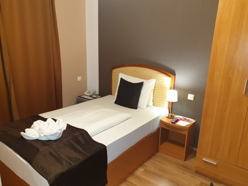 Standard Einzelzimmer - Six Inn Hotel Budapest