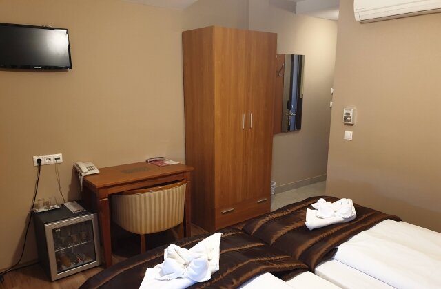 Standard kétágyas szoba - Six Inn Hotel Budapest