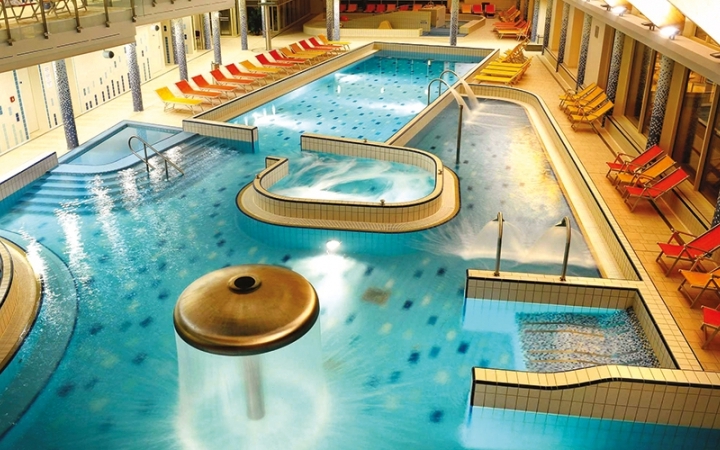 Adventure pool, Ground and upstairs pools | Velence Resort & Spa