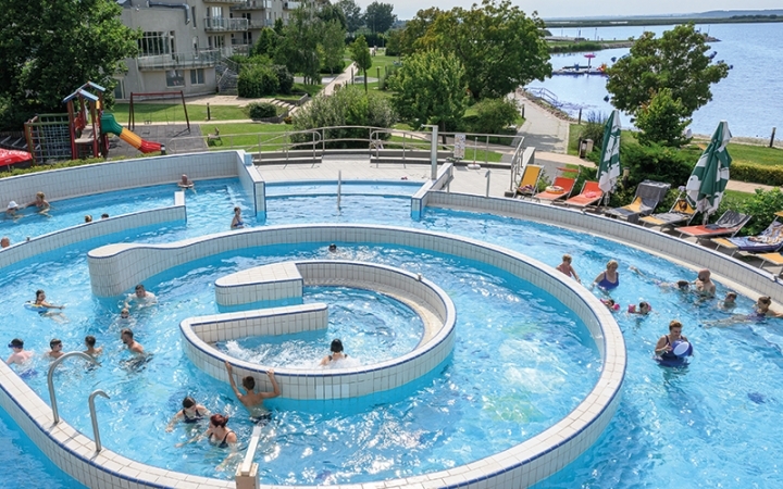 Adventure pool, Ground and upstairs pools | Velence Resort & Spa