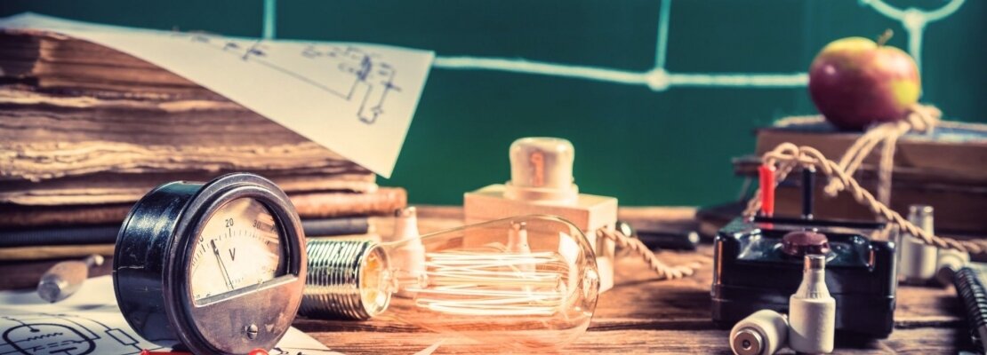 Tudományos program látványos kísérletekkel