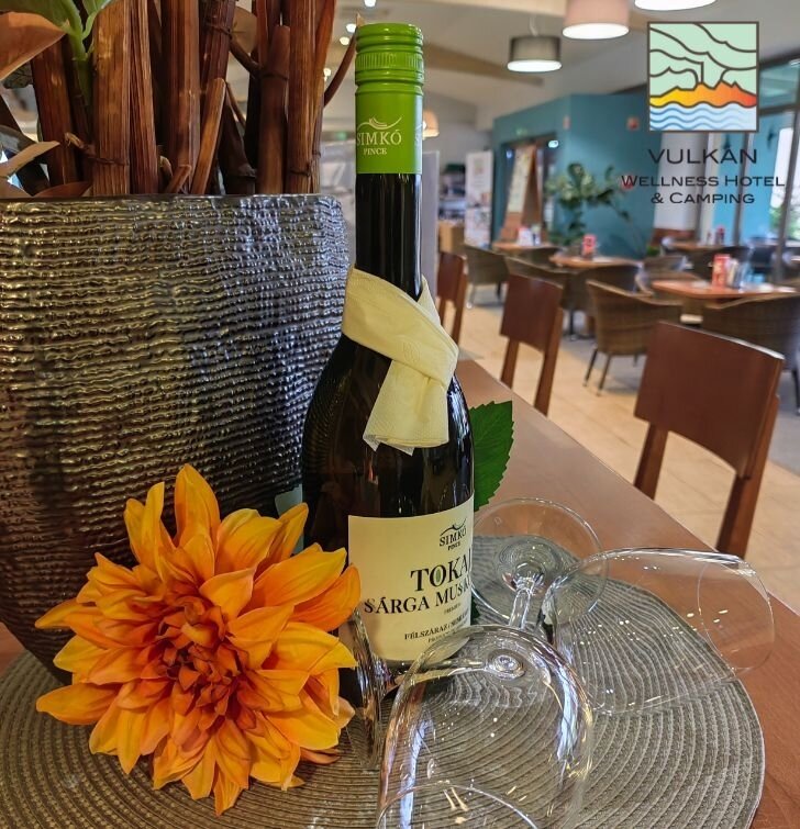 Balíček Simkó ve Volcanu s vínem na pokoji!