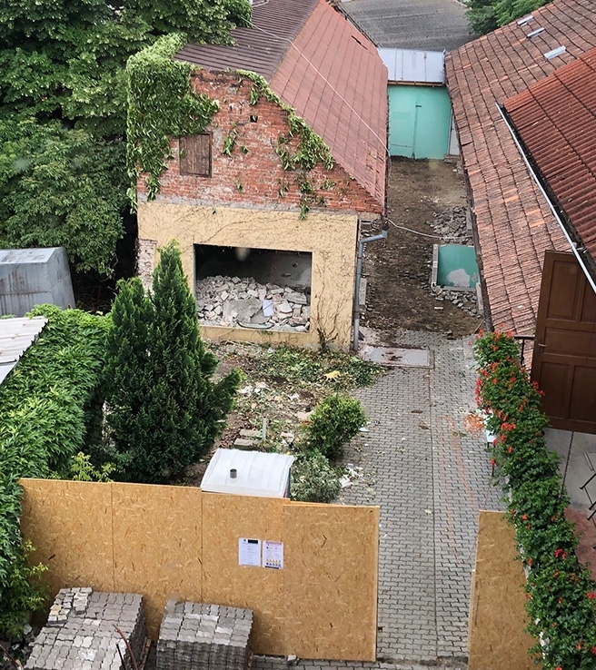 Začatie demolácií
